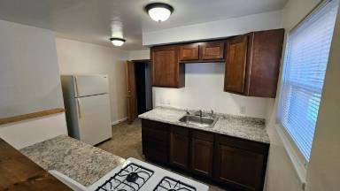 Main picture of 214 Basswood Avenue