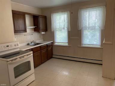 Main picture of 109 Holl St