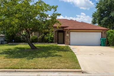 Main picture of 2306 Wampum Dr