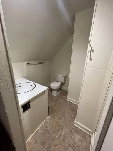 Main picture of 334 College Ave