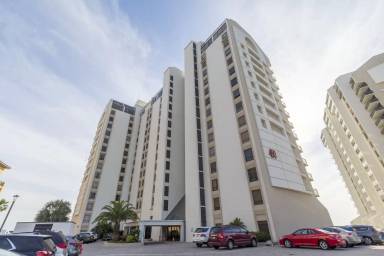 Main picture of 440 West