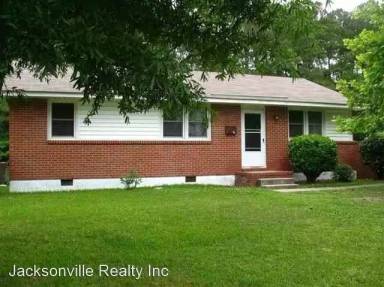 Main picture of 7 Cole Dr