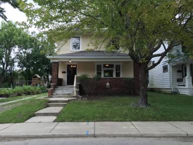 Main picture of 931 N Temple Ave