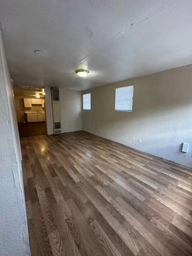 Main picture of 3916 Line Ave
