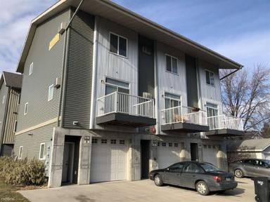Main picture of 917 16th St N