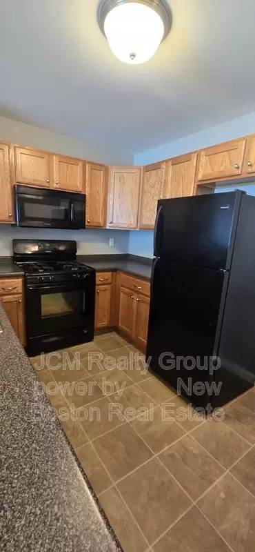 Main picture of 183 Washington Ave