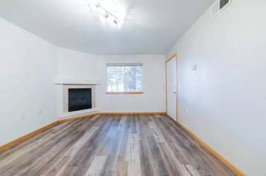 Main picture of 1221 University Ave Apartments