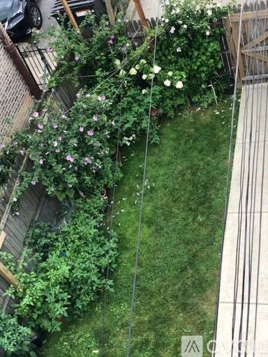 Main picture of 6210 N Mozart St