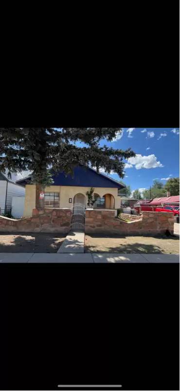 Main picture of 211 Railroad Ave