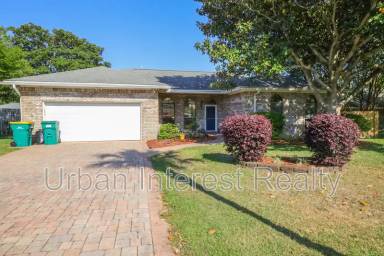 Main picture of 322 Cypress St