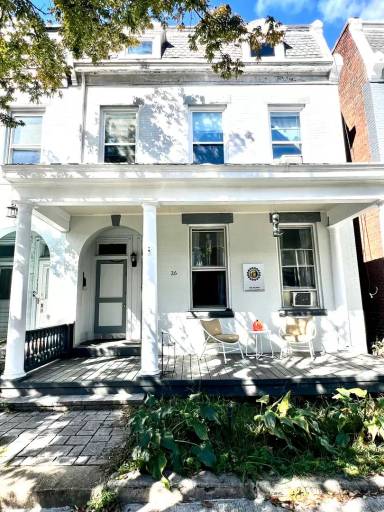 Main picture of 26 S Davis Ave