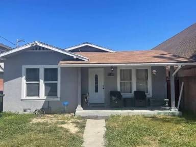 Main picture of 10506 Western Ave