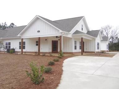 Main picture of 107 St Lawrence Dr