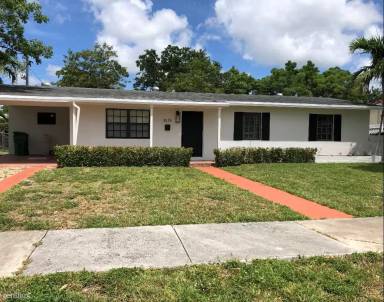 Main picture of 3515 SW 106th Ave