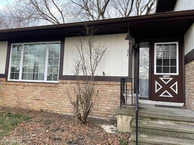Main picture of 7321 Branford Ln W