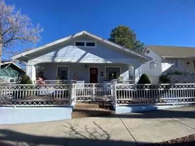 Main picture of 351 S Mount Vernon Ave