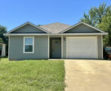 Main picture of 2104 Daniel St
