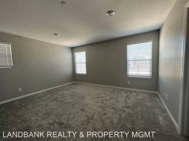 Main picture of 2569 Boboviste St