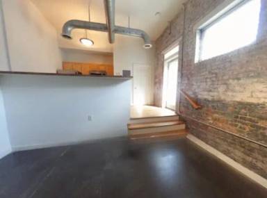 Main picture of 302 Goshen St