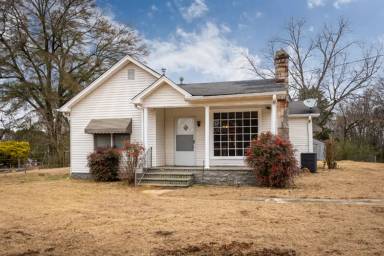 Main picture of 1757 Cherry Ave