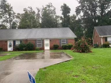 Main picture of 2704 Bluff View Dr