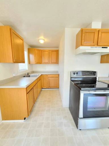 Main picture of 1234 S State St