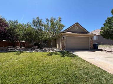 Main picture of 519 W Harvest Ln