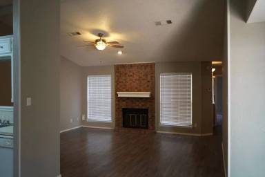 Main picture of 5566 93rd St