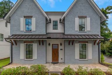 Main picture of 1840 Commons Cir