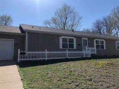 Main picture of 1601 E Fairlawn Dr