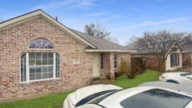 Main picture of 813 Avenue A