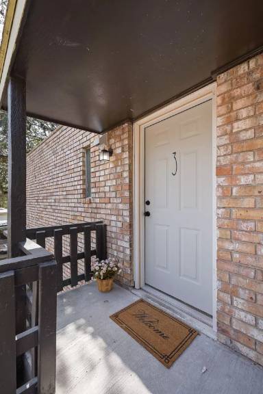 Main picture of 3804 N 8th Ct