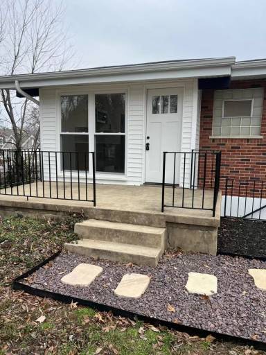 Main picture of 1120 Gilbert Ave