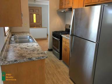 Main picture of 445 17th Ave N