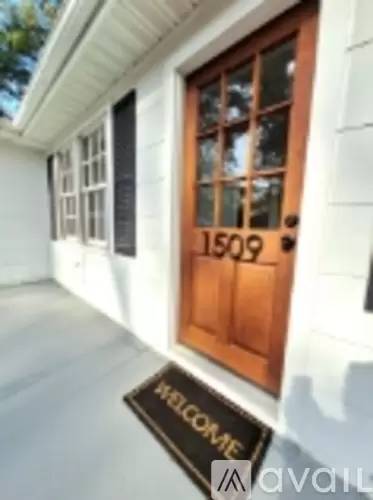 Main picture of 1509 E McElveen Ter
