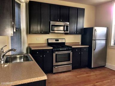 Main picture of 4128 N Pulaski Rd