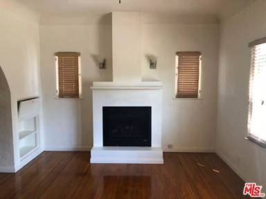 Main picture of 1451 S Fairfax Ave