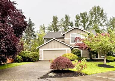 Main picture of 145 SE 10th St