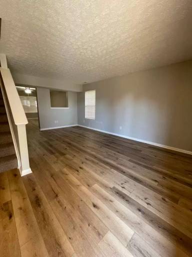 Main picture of 7128 Blue Stream Ct