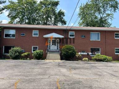 Main picture of 660 N Hobart Rd