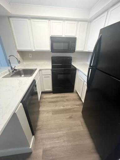 Main picture of 728 Executive Center Dr