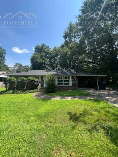 Main picture of 502 Walden Pkwy