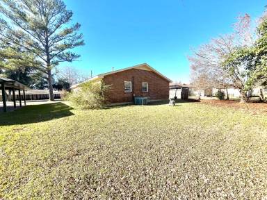 Main picture of 4451 Lawnwood Dr