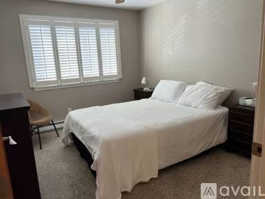 Main picture of 1 Kootenai Ave