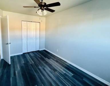 Main picture of 4741 Ridgeway Dr