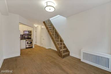 Main picture of 655 2nd Ave