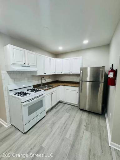 Main picture of 289 Orange St