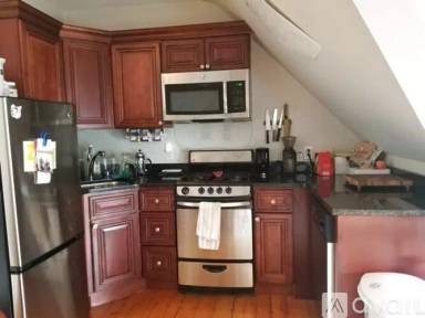 Main picture of 33 Billingham St