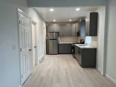 Main picture of 110 N Fremont St