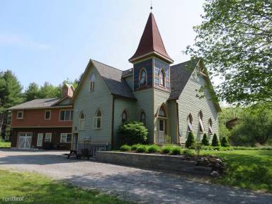 Main picture of 1768 Ellis Hollow Rd